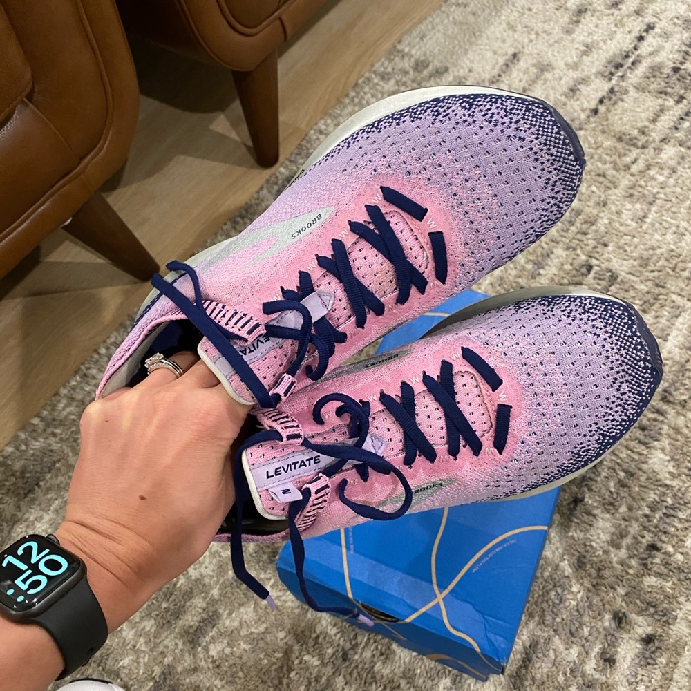 Brooks Levitate 2